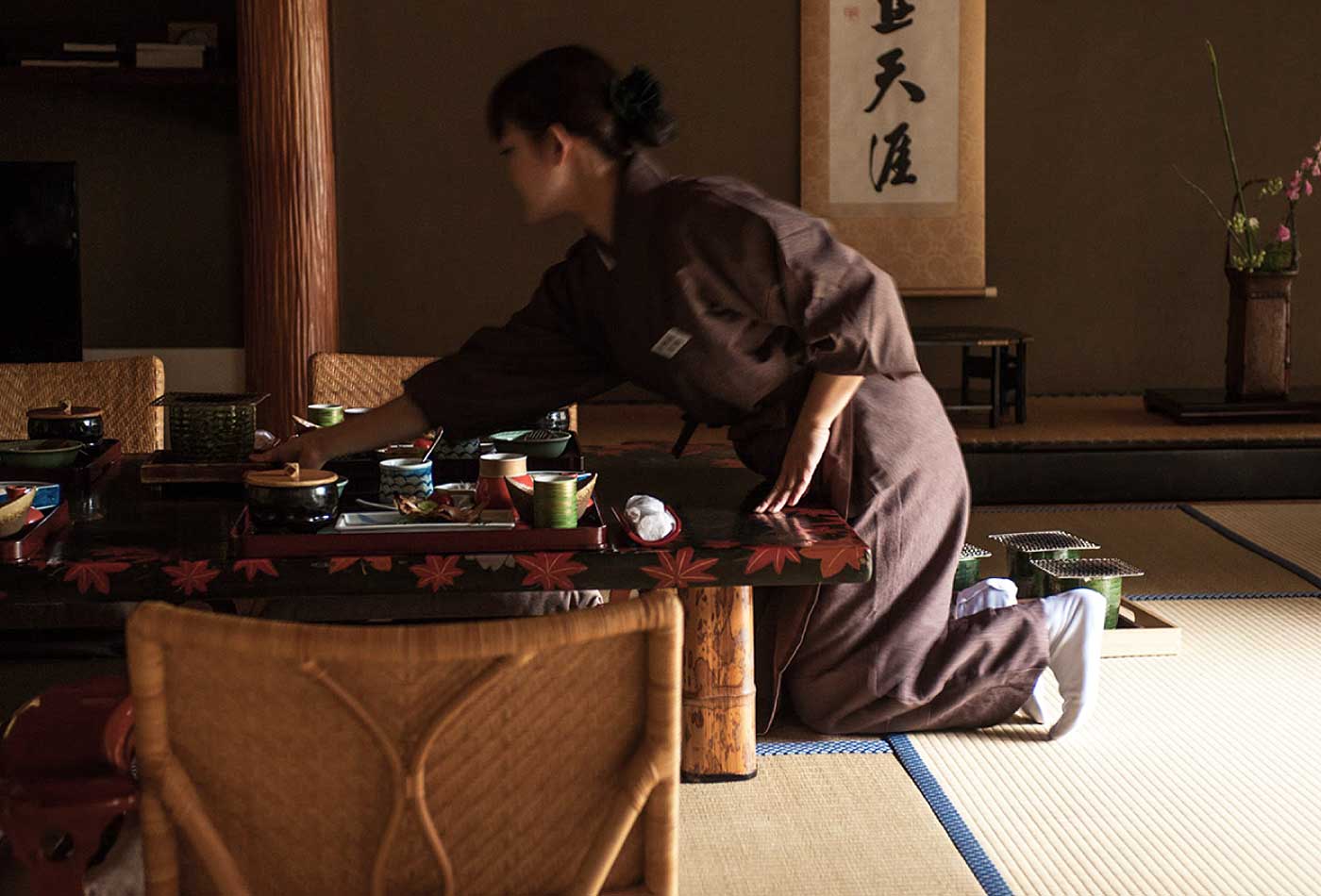 Japanese Ryokan hotel room rental Kinosaki Onsen